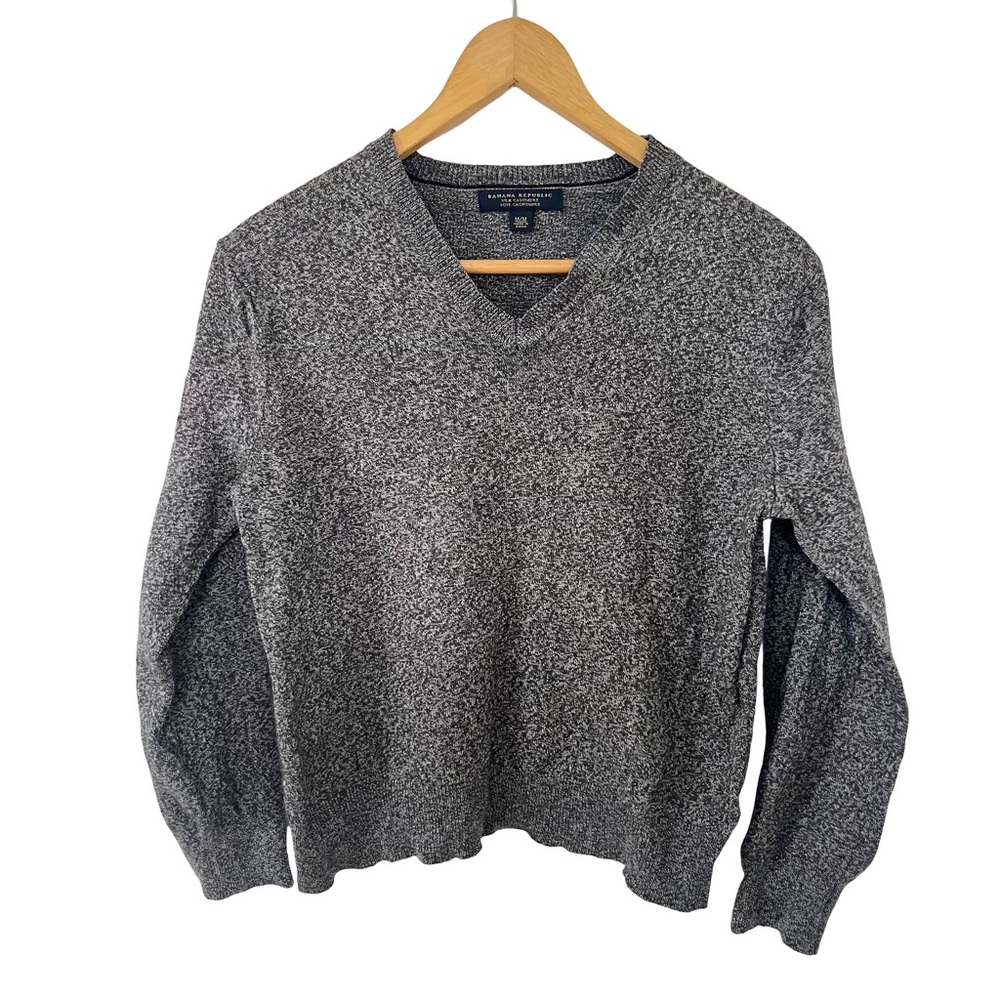 Banana Republic Gray V-Neck Sweater